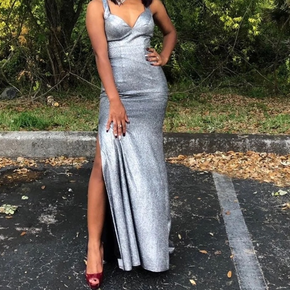 PROM DRESS !!